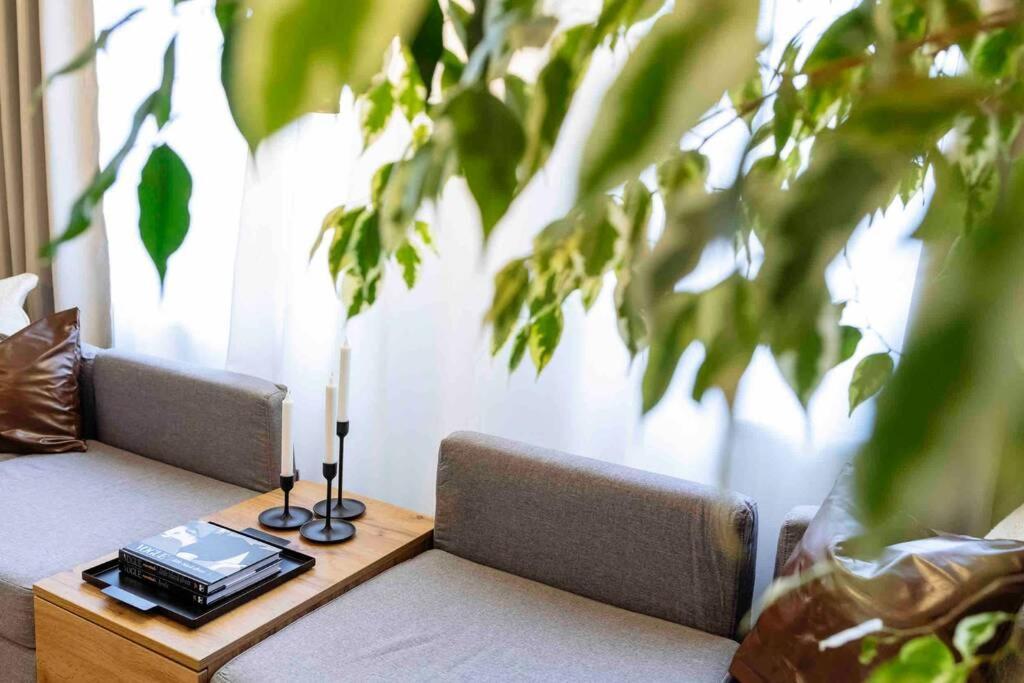 Stunning Views 2br Intercontinental Flat Bucarest