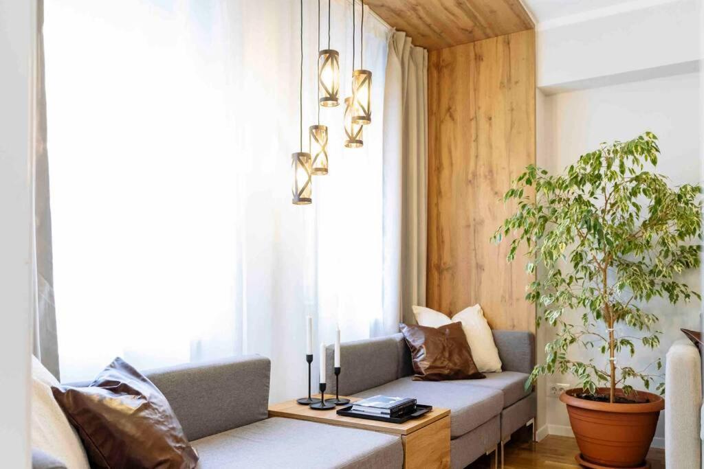 Appartamento Stunning Views 2br Intercontinental Flat Bucarest