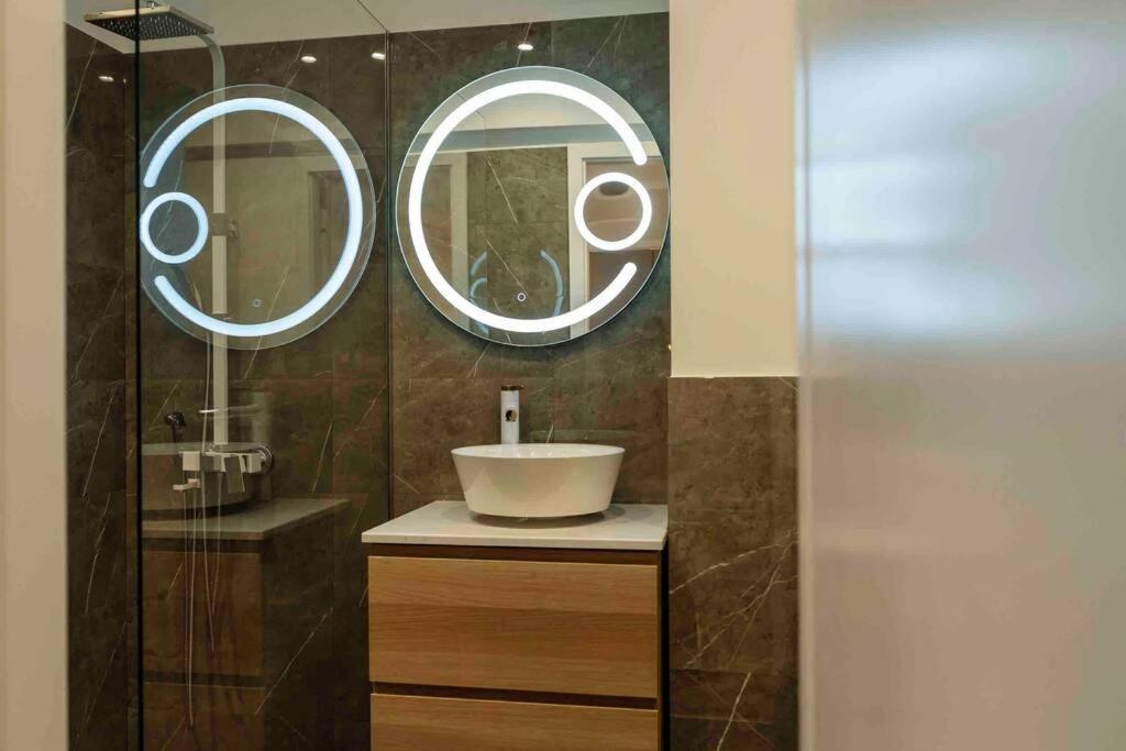 Appartamento Stunning Views 2br Intercontinental Flat Bucarest